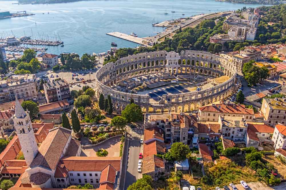 Pula, Croatia: Tourist Attractions in Rome